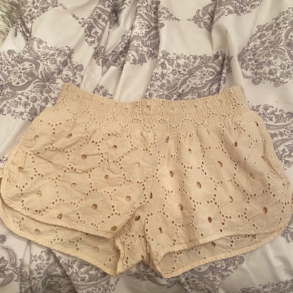 Princess Vera Wang elastic shorts